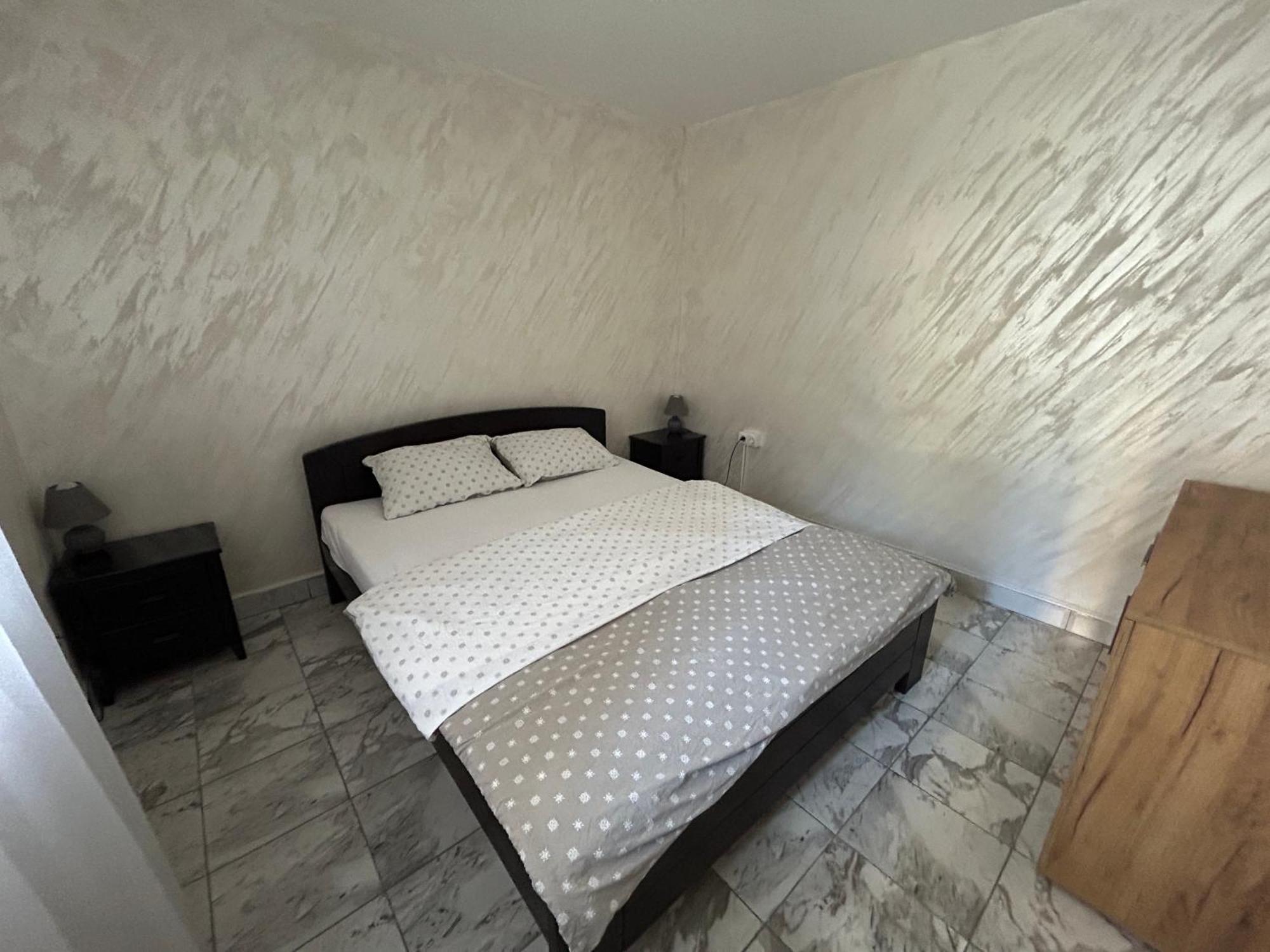 Sweet White In City Belgrade Luaran gambar